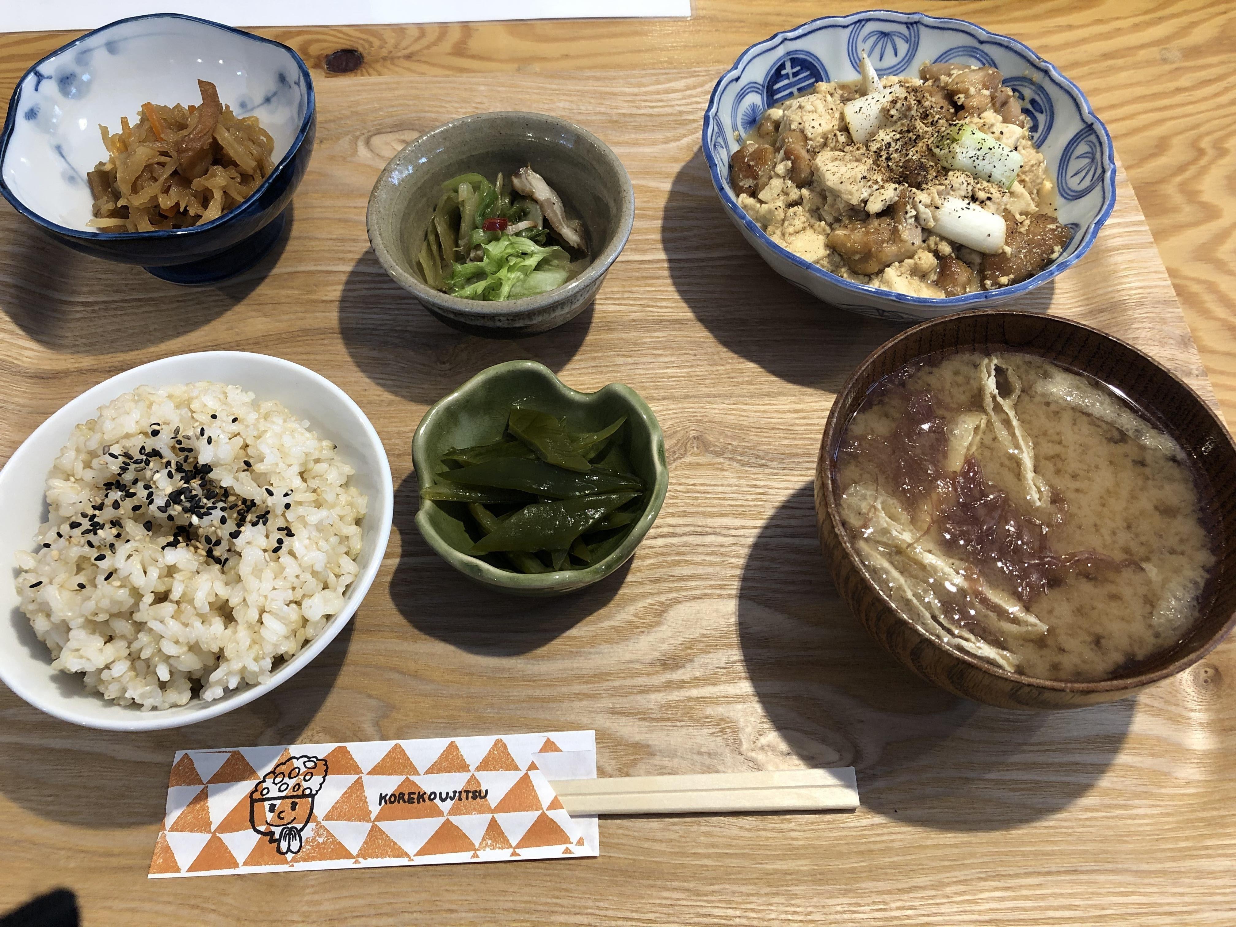 盛岡パワースポット近くのおしゃれカフェ 八満食堂コレコウジツ And Trip たびびと