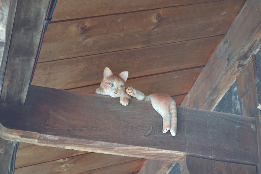 木彫り　猫